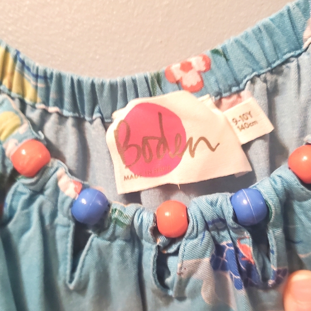 Boden Hawaiian Romer | Size 9/10